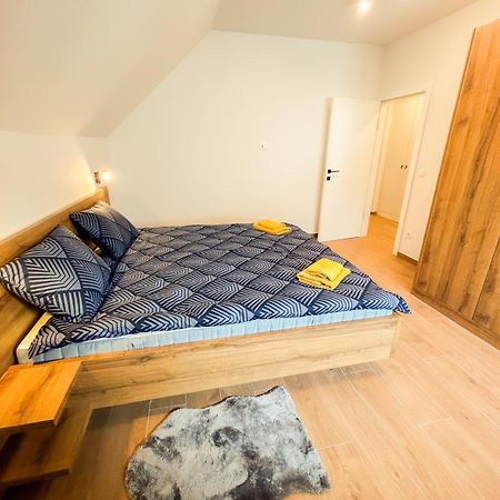 Villa Verde Leisure Apartment Tarvisio Bagian luar foto