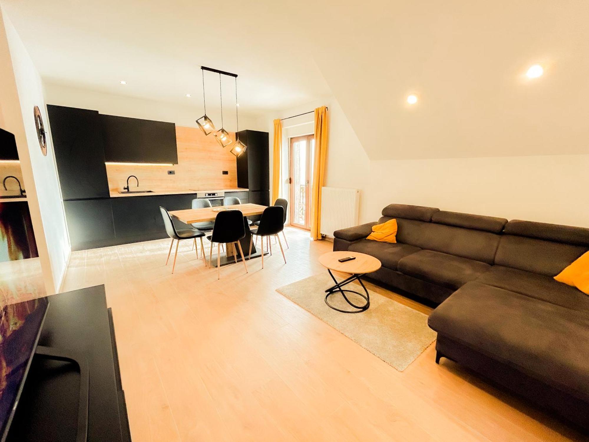 Villa Verde Leisure Apartment Tarvisio Bagian luar foto